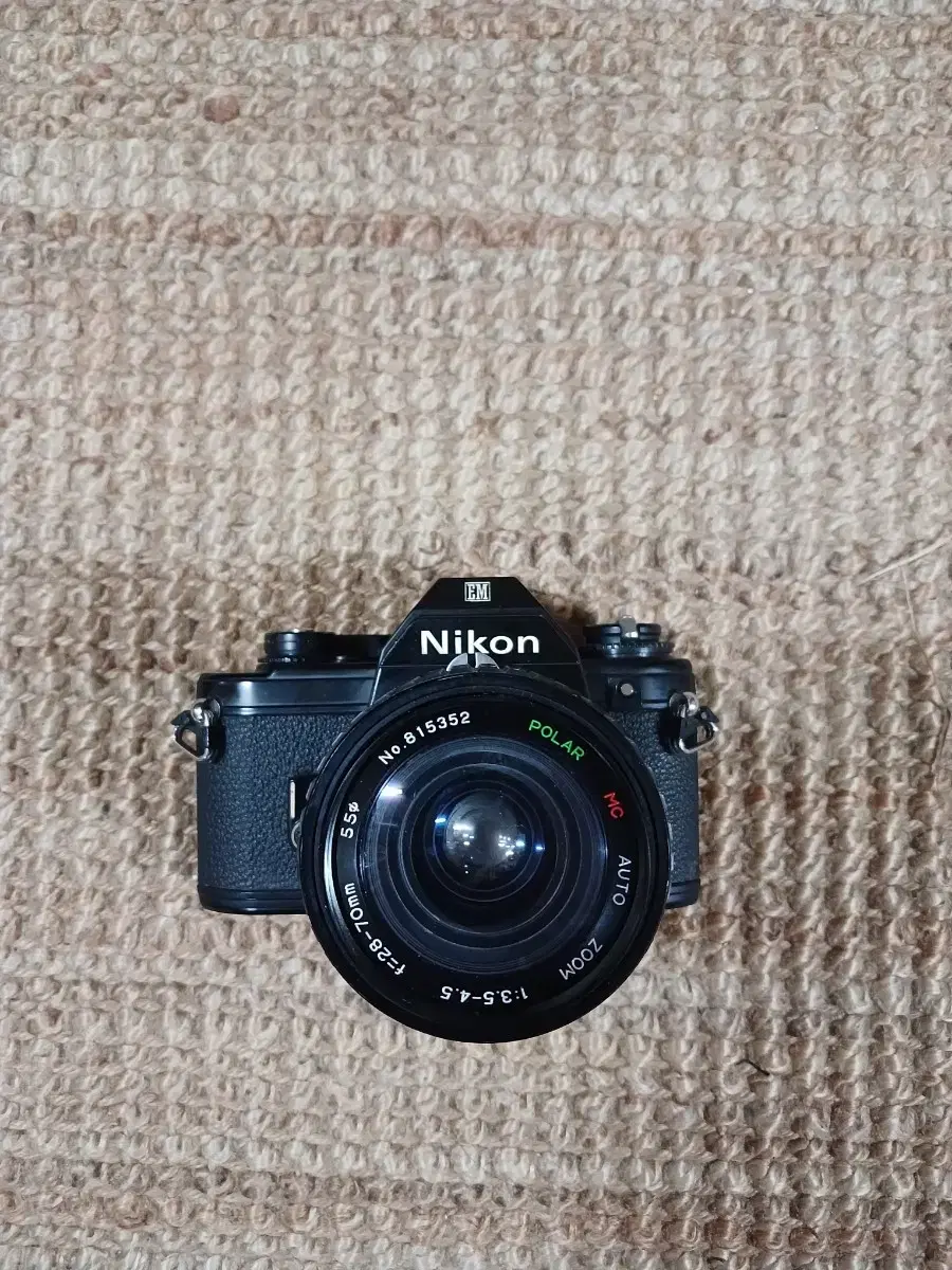 NIKON EM 28-70 Polar 니콘필림카메라